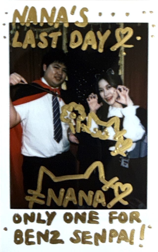 ทุกครั้งที่ถ่ายเชกิ ความจริงคิดไว้หมดแล้วว่าจะถ่ายด้วยชุดไรดี ดีใจที่ชอบครับ front